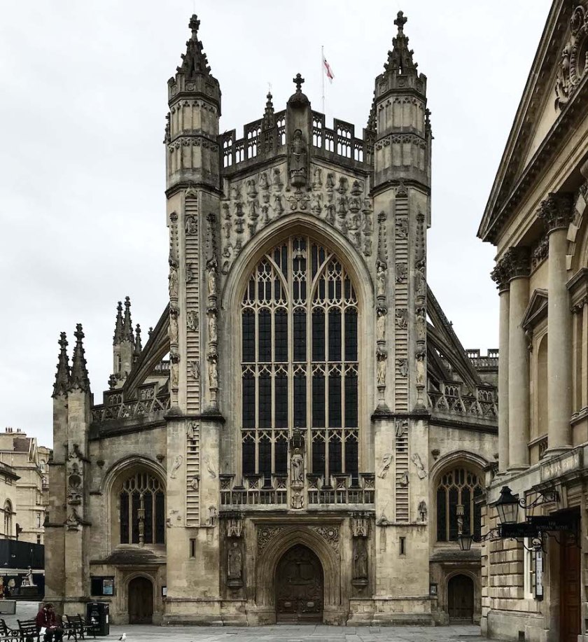 The Heavenly Angels of Bath Abbey: A Glimpse into 16th-Century English Art