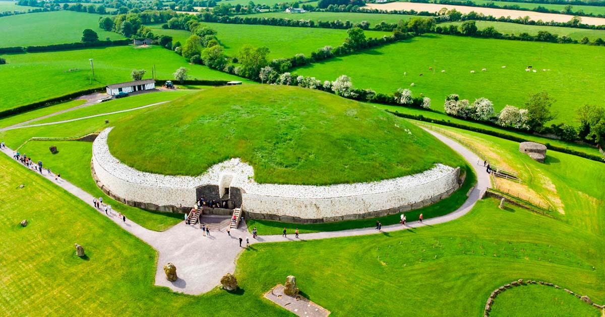 Inside the Sacred Tomb of Newgrange: A Fascinating Look at Prehistoric Ireland (Video) | Ancient Origins