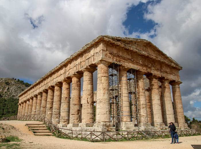 A Visit To The Segesta Temple In Sicily – Italian Kiwi