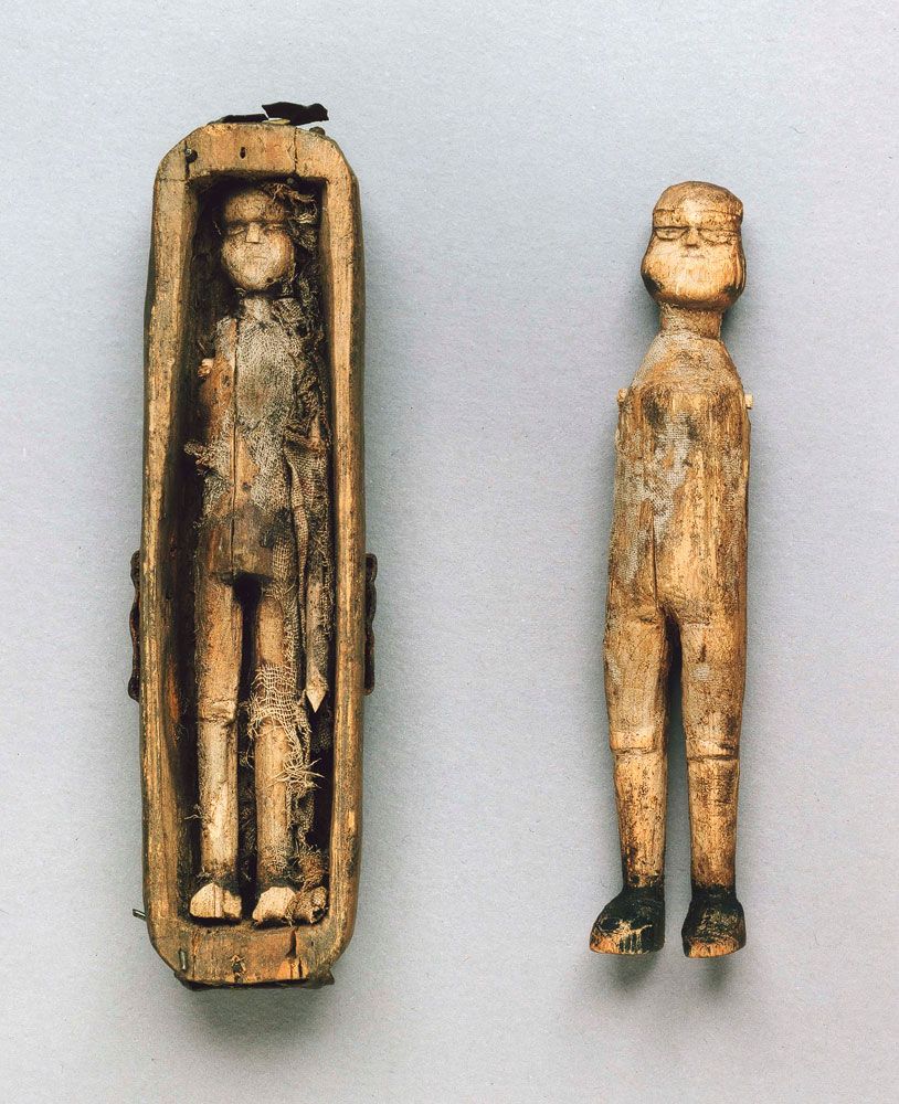 The miniature coffins found on Arthur's Seat | A Blast From The Past