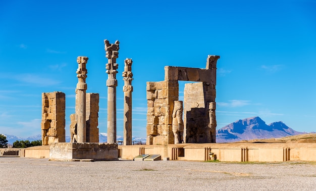 Premium Photo | View of the Gate of All Nations in Persepolis - Iran