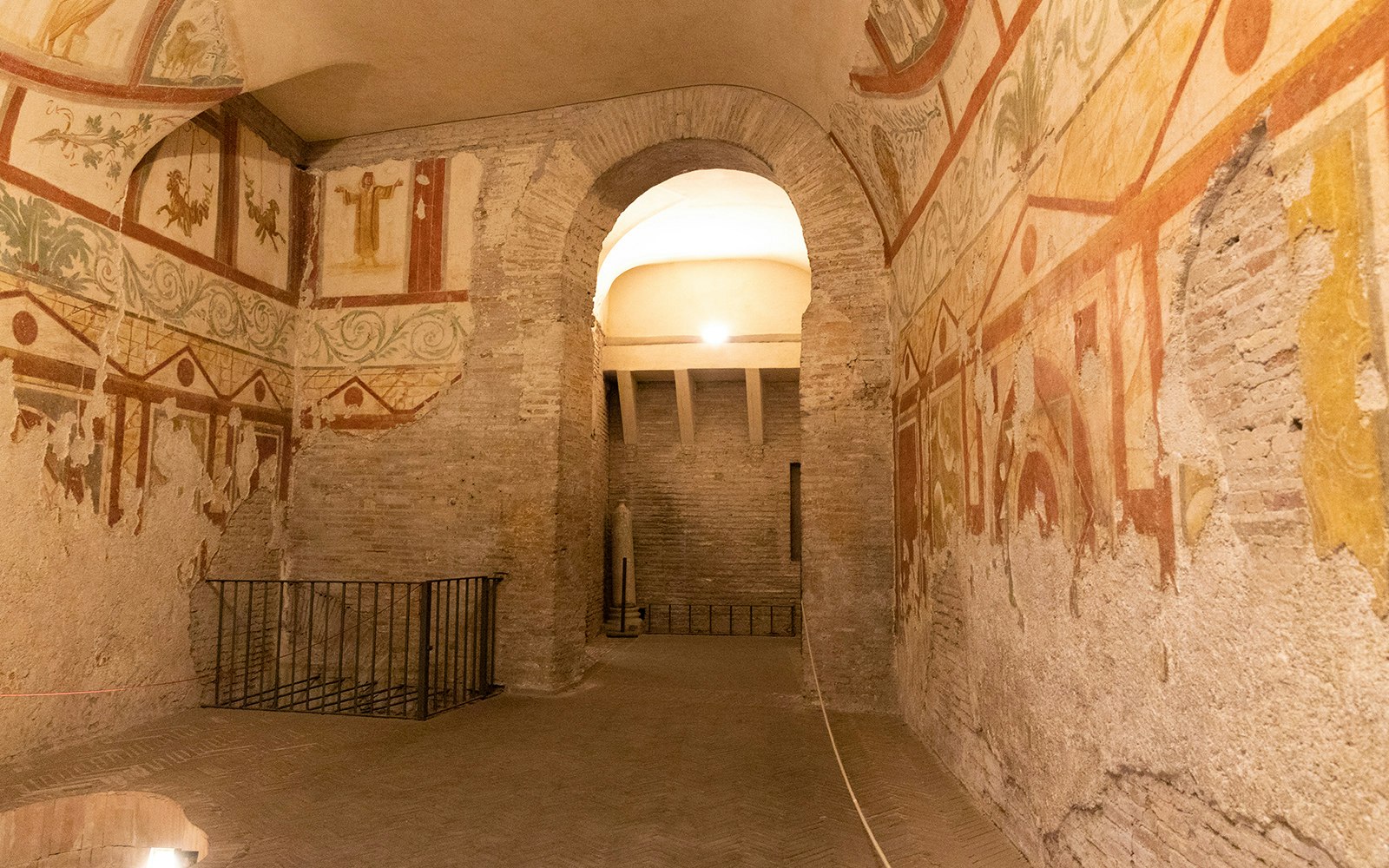 A Look at the Jewish Catacombs in Rome