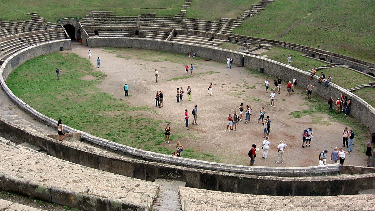 What Events Were Held in Pompeii's Amphitheater?|What Events Were Held in Pompeii's Amphitheater?