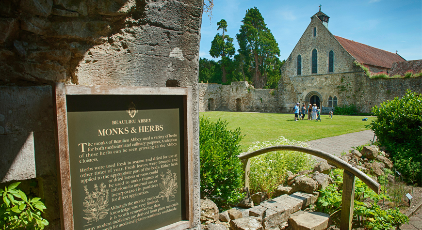 Historic Cistercian Abbey | Beaulieu, New Forest