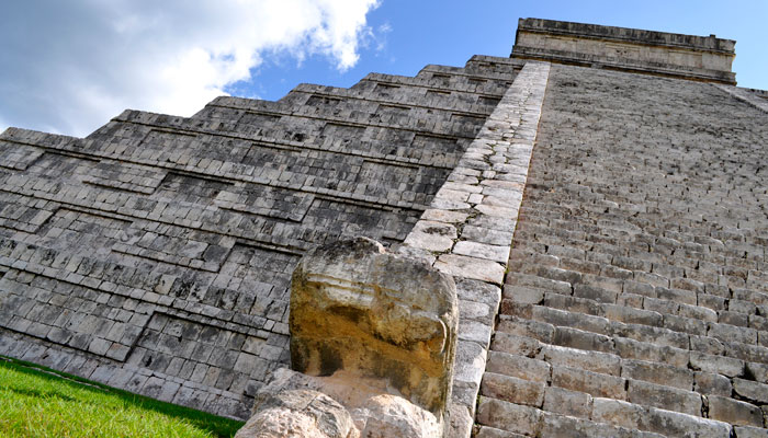 Chichén Itzá serpent returns for spring equinox - Yucatán Magazine